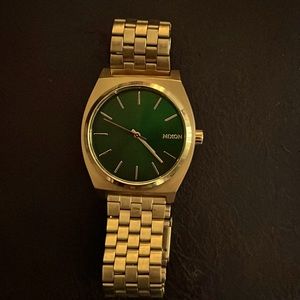 Stainless steel Nixon wrist watch